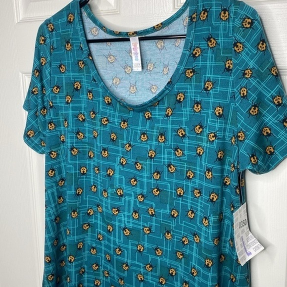 LuLaRoe classic tee teal ladybug NWT - Picture 3 of 5